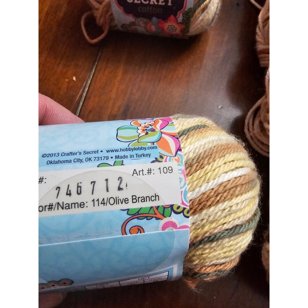 Crafter's Secret Cotton Yarn 8 Skeins Olive Branch Classic Print Variegated 100% - Picture 2 of 5